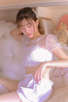 疯批摄政王每天都想RUA我耳朵