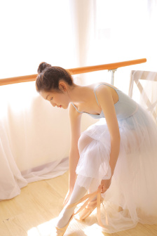 杉野希妃三级